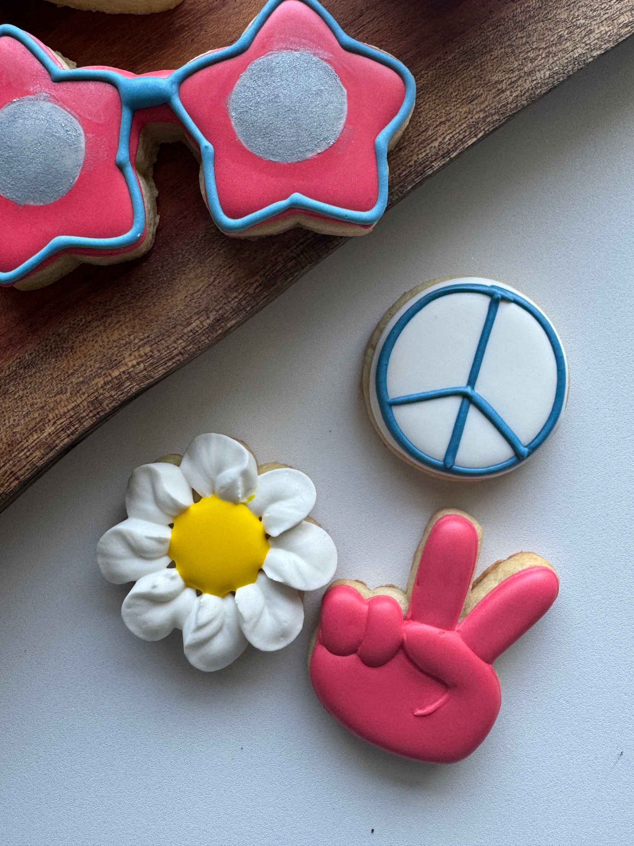 The Cheerful Box Cookie Decorating Kit