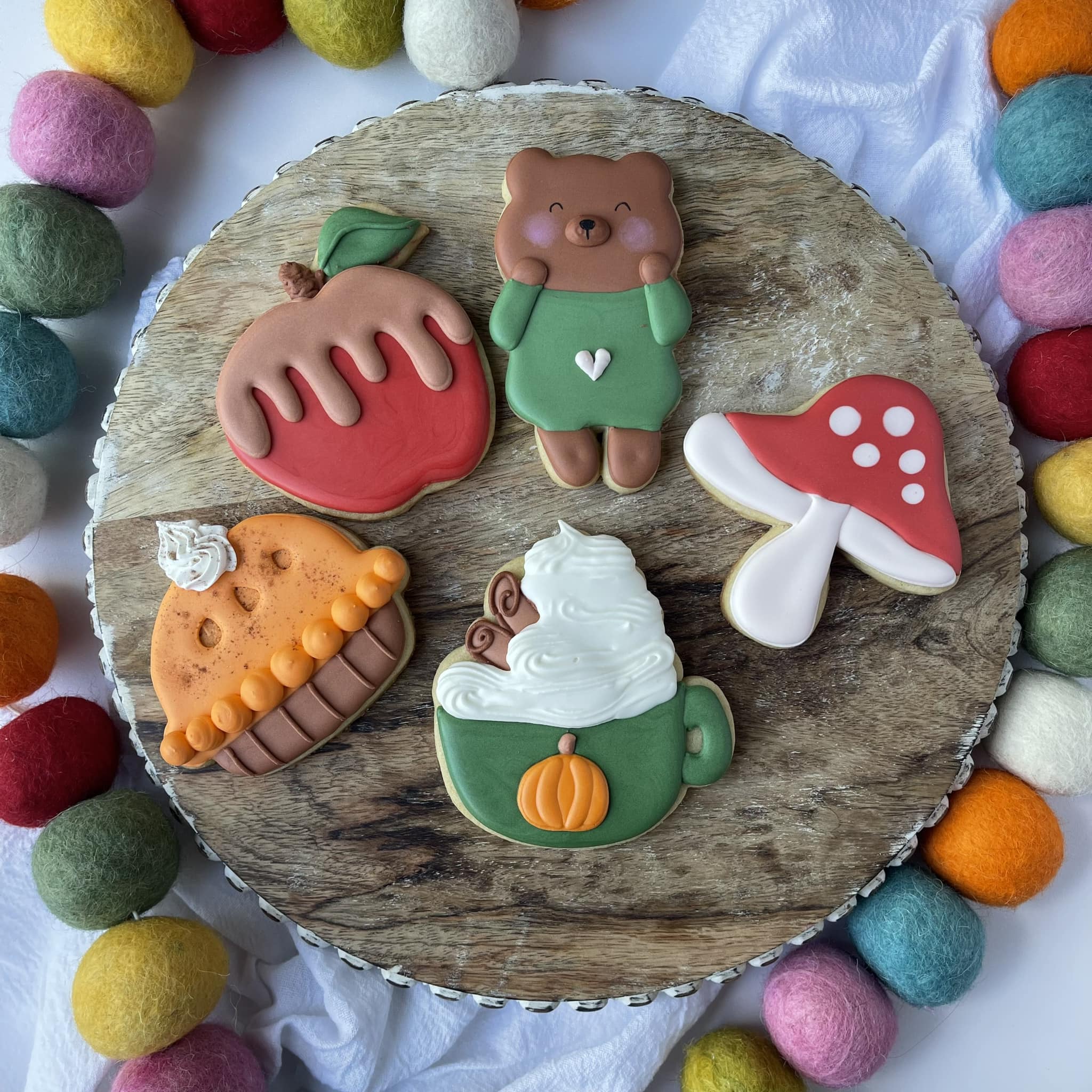 How to Make Thanksgiving Cookies