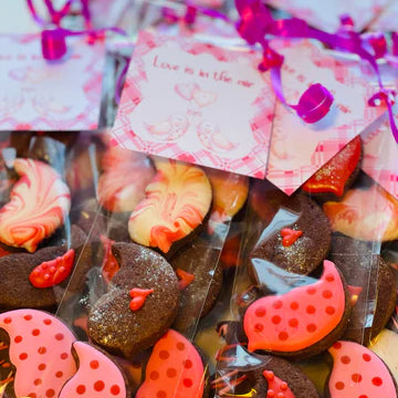 5 Ways to Decorate Mini Chocolate Cookies for Gifting