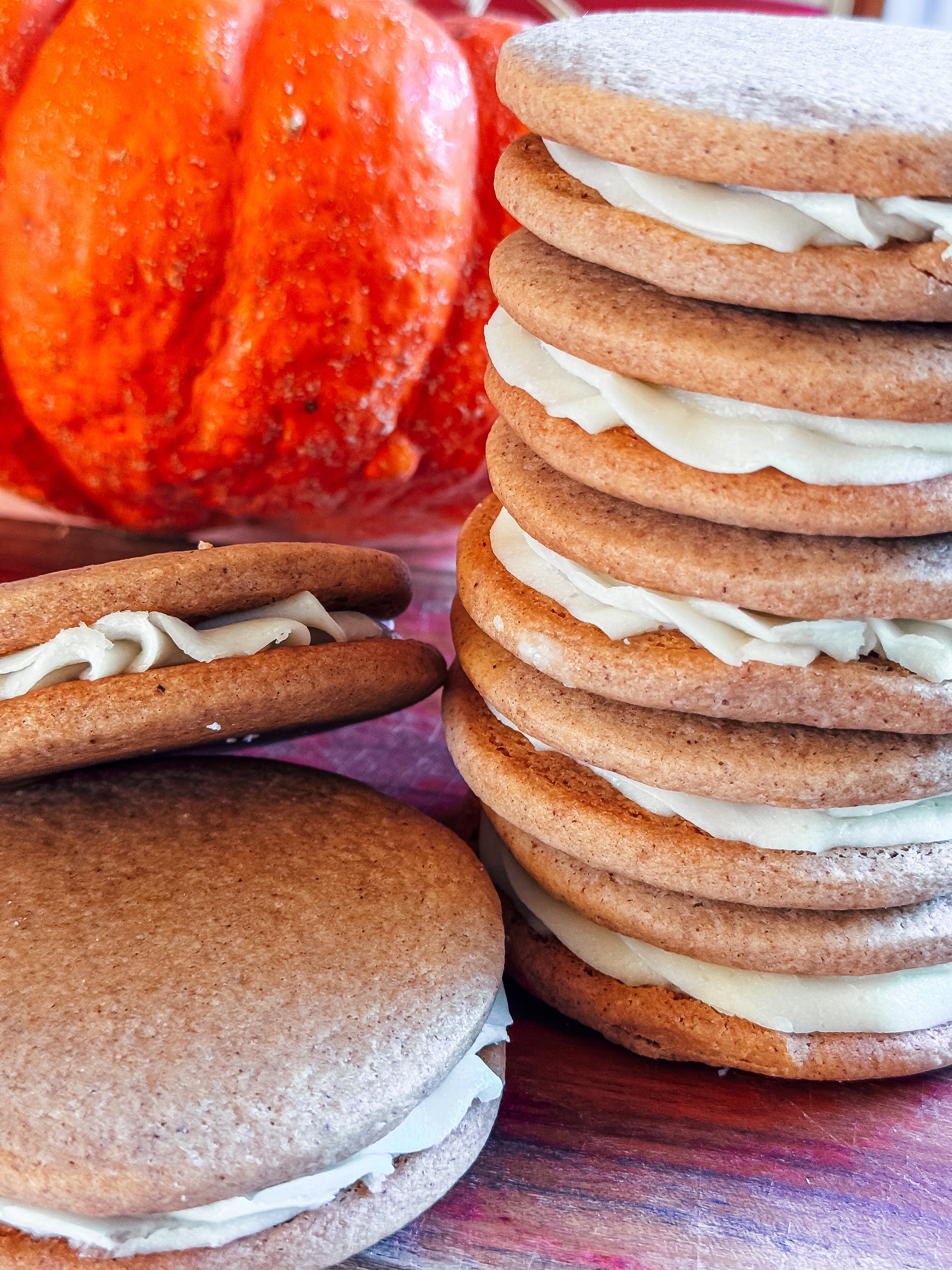 pumpkin spice sandwich cookie