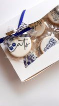 Load image into Gallery viewer, University of Kentucky Cookies | The Cheerful Baker
