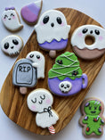 Load image into Gallery viewer, halloween royal icing cookie cutter set
