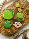 Load image into Gallery viewer, St. Patrick's Day Cookie Decorating Class- ONLINE
