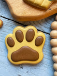 Load image into Gallery viewer, Dog paw cookie cutter
