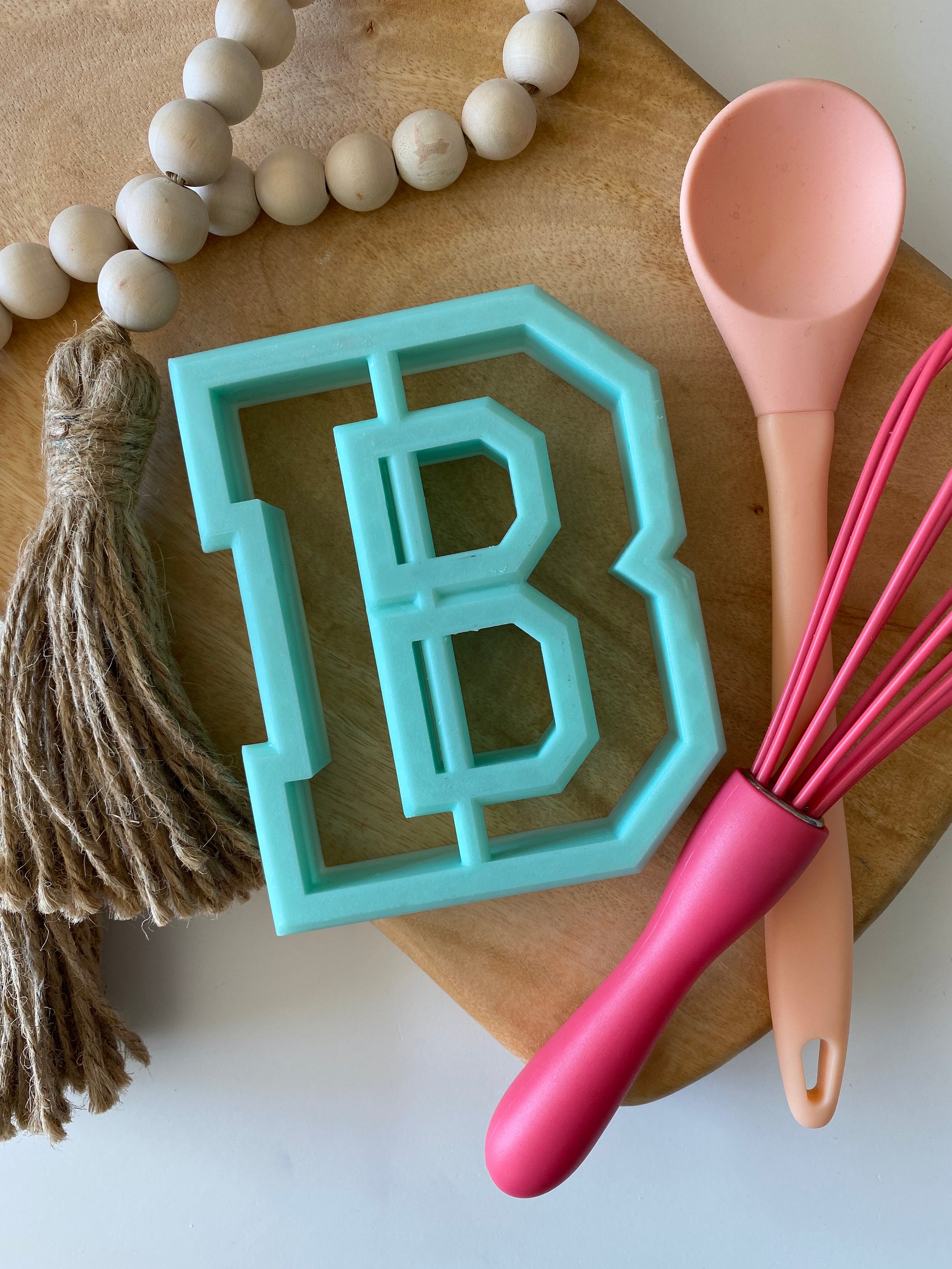 4 inch letter B cookie cutter